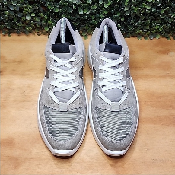 Fear of God Essentials Distance Runner Sneakers Men's Size 9 - Picture 2 of 8